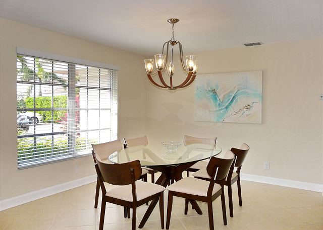 1107 Edington Place 4