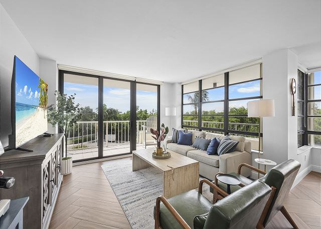 South Seas Tower 4-303 4