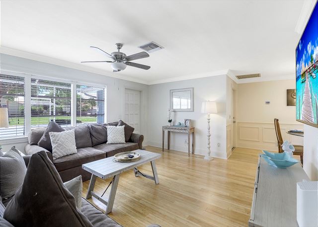 320 Marco Lake Drive 6