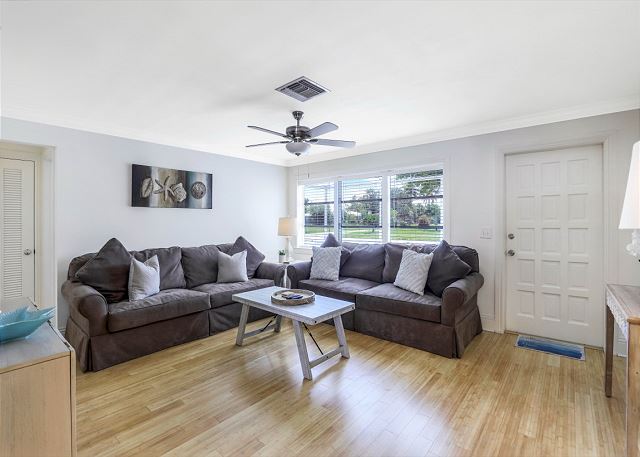 320 Marco Lake Drive 4