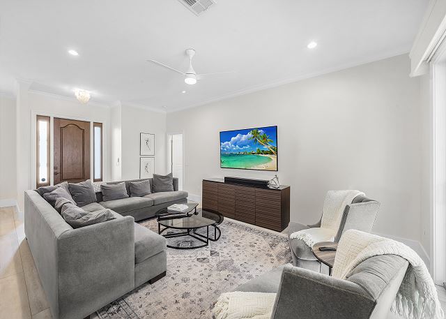 349 Marquesas Court 4