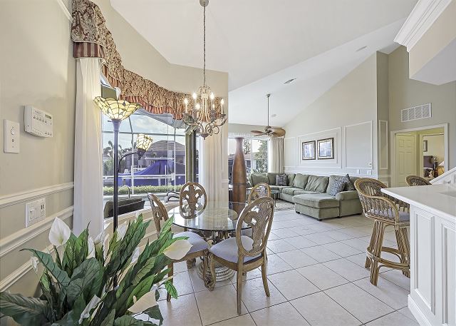 1611 Almeria Court 6