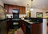 Full kitchen for dining in