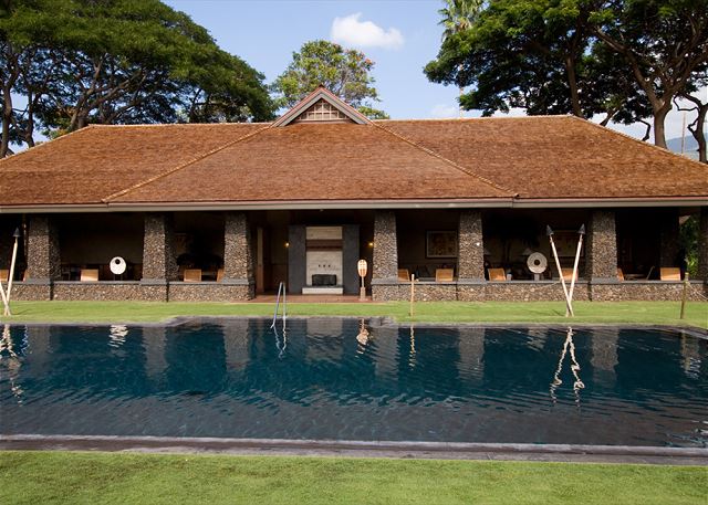 Infinity pool