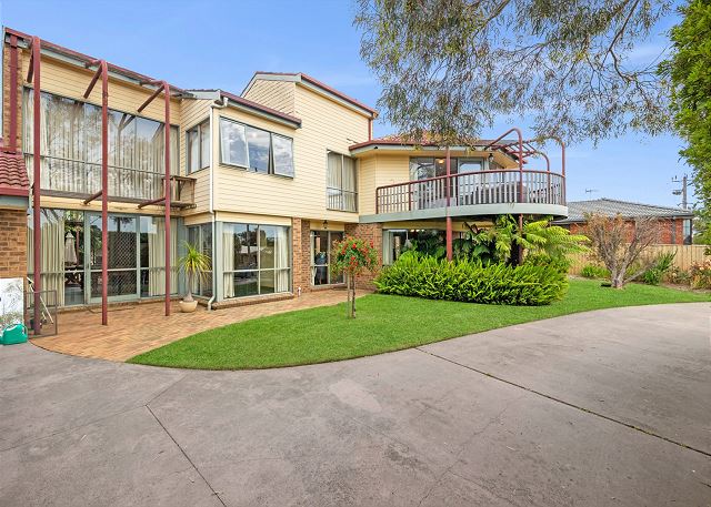 Spacious Family Retreat on Fischer (3)