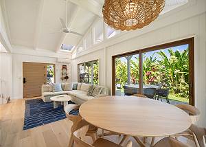 Spaces for indoor and outdoor dining preferences