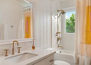 Full Shower and Bath