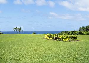 Manicured grounds to enjoy the ocean views