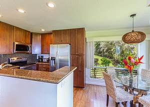 Enjoy cooking fresh local produce and fish in this fully equipped kitchen.  