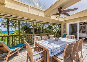 Covered lanai for outdoor dining