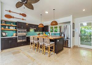 Beautiful entry way to the kitchen and living area