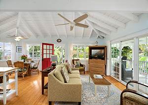An adorable home in the heart of Hanalei
