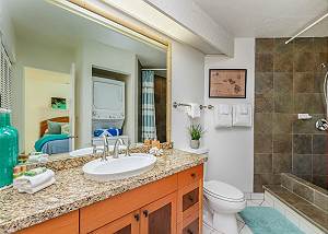 Full bathroom located off the Master Bedroom