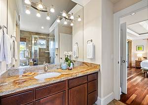 Upstairs Master Bath