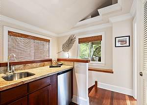 Upstairs bar/hallway nook
