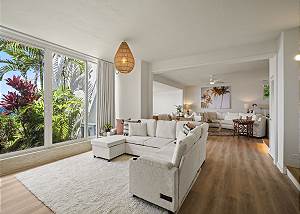 Entrance living area