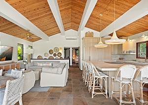 Open floor plan for entertaining