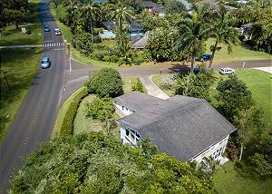 Enjoy Kauai living in the comforts of your own retreat.