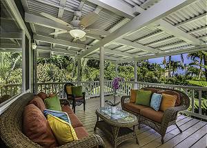 Lots of space on the lanai with ocean views