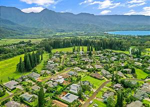 Close to Hanalei Bay and North Shore Activities