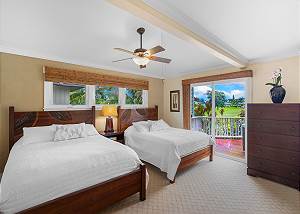 Guest room with lanai entrance