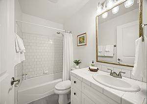 2nd guest bathroom