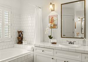 Pristine Master bath 