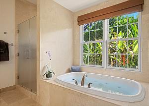 Jacuzzi tub for a spa like experience