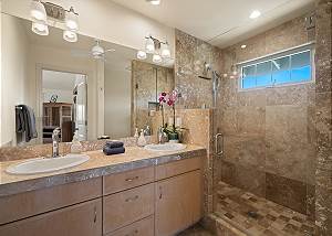 Upstairs Suite Bathroom