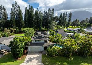 Lei Aloha backs up the Makai Golf Course