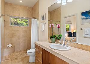 Guest bathroom with Shower