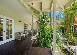 Beautiful lanai greets your entrance
