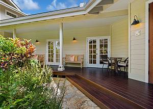 The lanai surrounds the interior courtyard and entrance