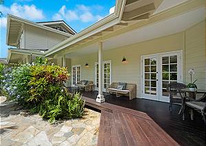 Front patio seating