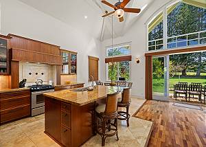 Deluxe Kitchen and dining area