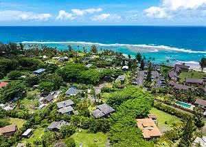 Aerial View... super close to the beach