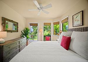 Comfortable bed for a good night's rest