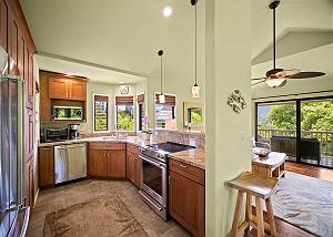 Lots of cooking gadgets for a wonderful meal