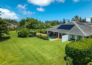 Emmalani Pool House a grand vacation rental 