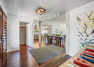 Entry way