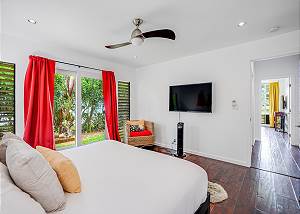Large guest bedroom