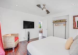 Guest bedroom