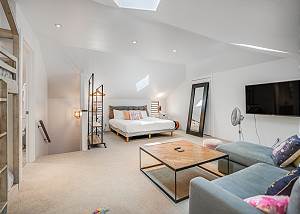Upstairs Loft Suite