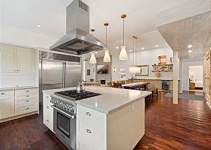 All the kitchen amenities needed