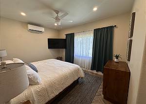 Guest bedroom 4