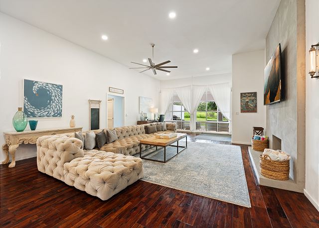Emmalani Pool House