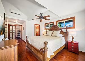 Ensuite bathroom and AC