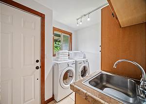 Full Washer and Dryer