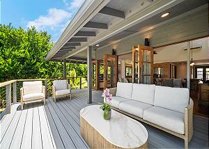 Beautiful indoor/outdoor vibes