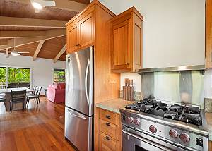 Beautiful, new appliances